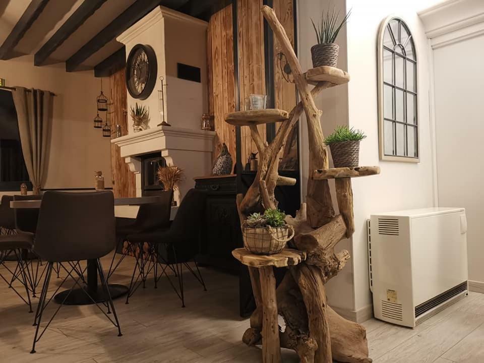 Auberge Saint-Jean Villequier-Aumont Exteriör bild